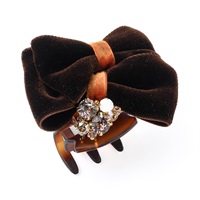 [Limited Edition] Primary Velvet Dessert Clip, Medium (Brown) with Pouch