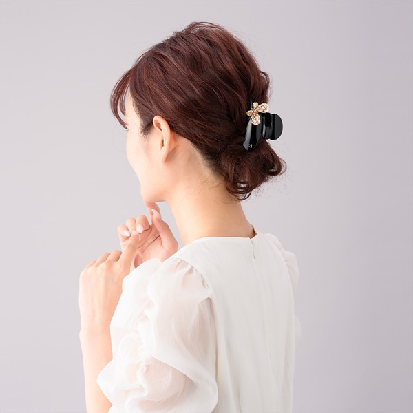 クリスタルアミュレット バンスクリップ(ゴールドカラー) | バンス