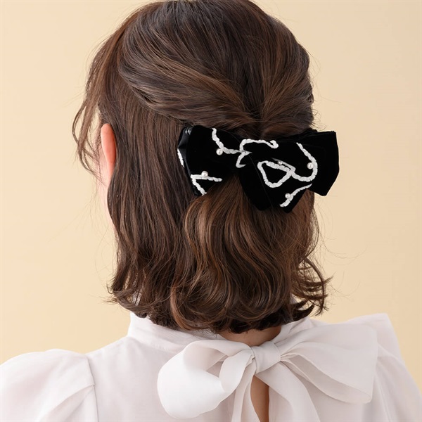 コンプレックスビズ ベルベットリボンバナナクリップ 黒 シュエットベルベット バナナクリップ(ブラック) | バナナクリップ