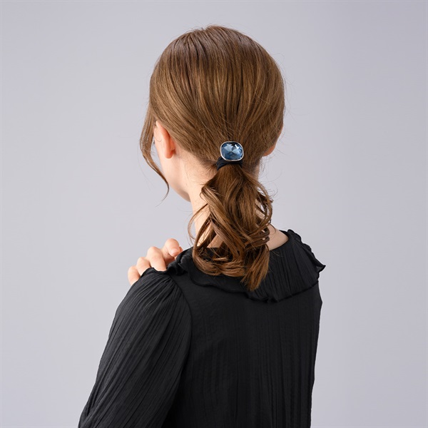 lelet ny クリスタルポニー 🔥GIVEAWAY 🔥 Introducing The New Pave Crystal Collection!! We